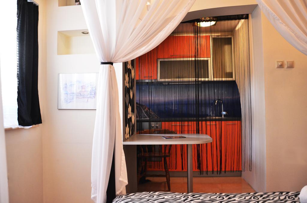 Hostel Kalonis Skopje Esterno foto