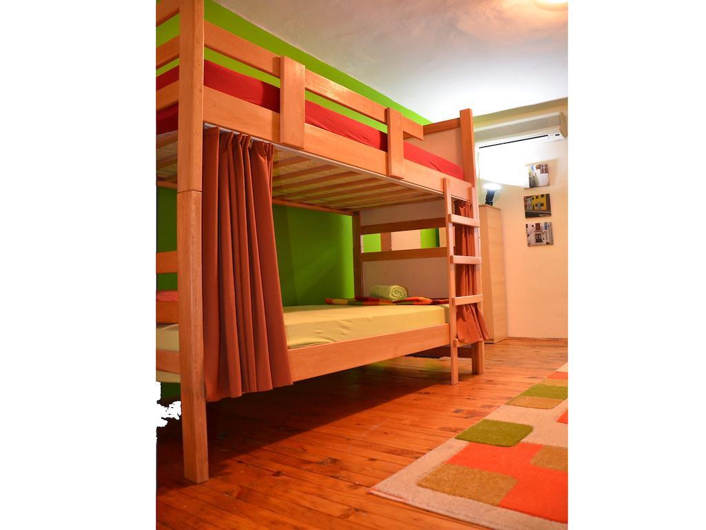 Hostel Kalonis Skopje Camera foto